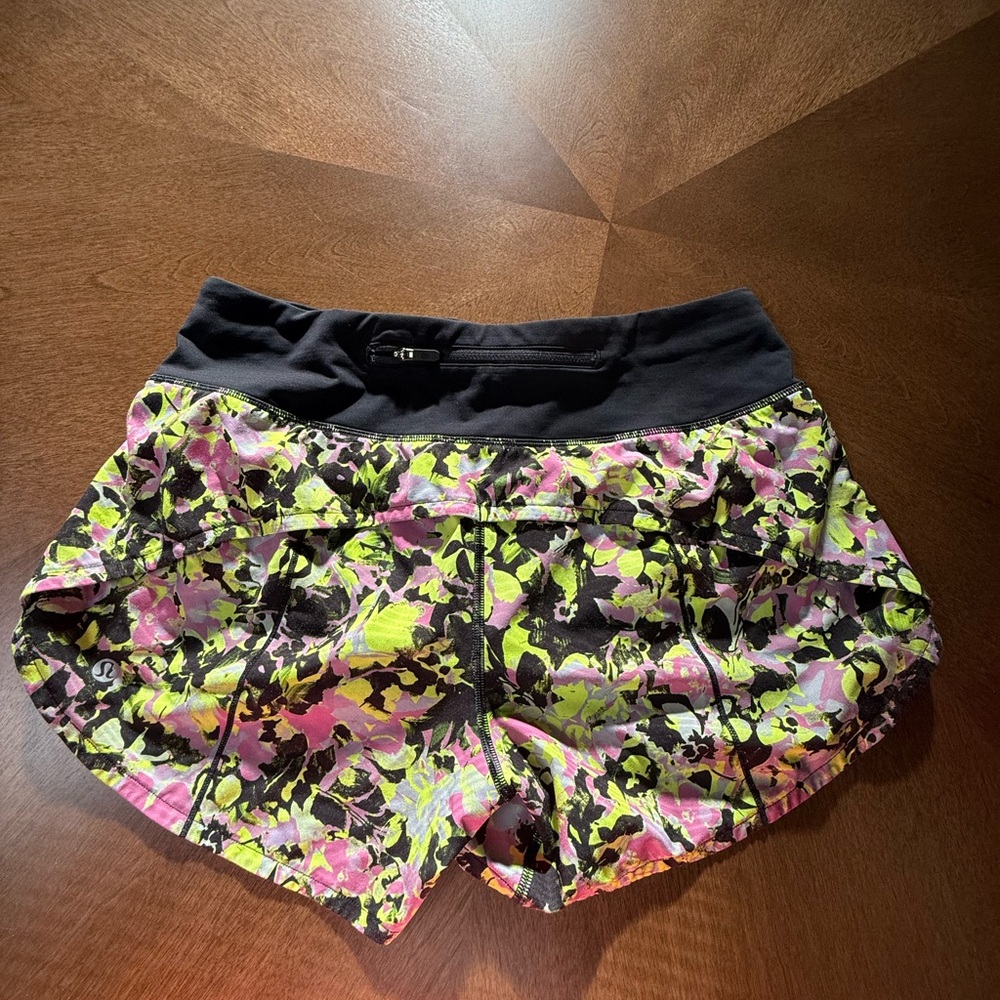 Lululemon Speed Up shorts 4”
